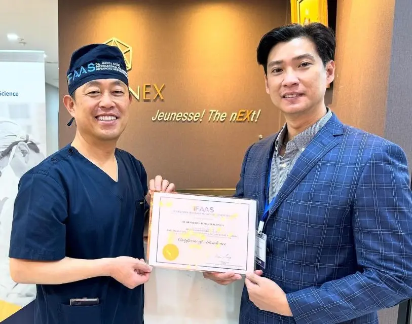 Dr. Bien Po during regenerative medicine training in Seoul