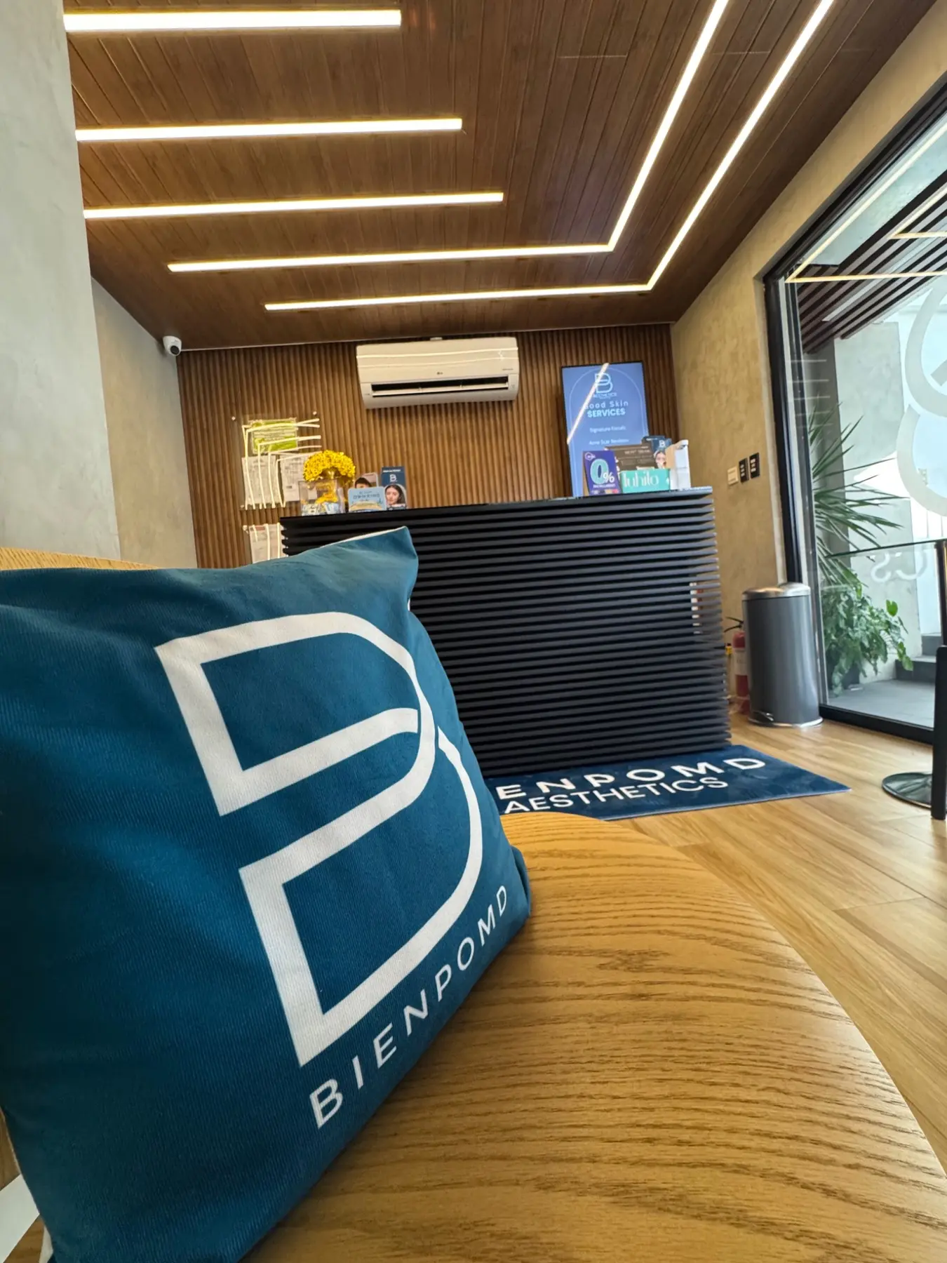 BienPoMD Aesthetics reception desk and clinic entrance